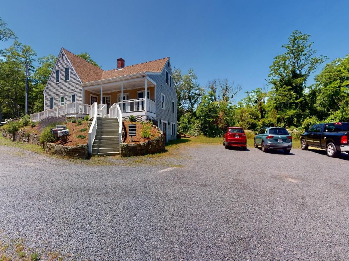 MLS #22304404 image #0
