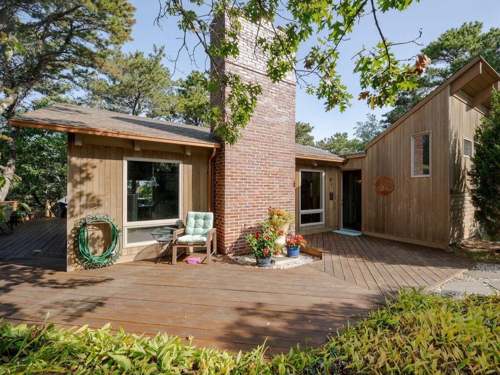 MLS #22404919 image #0