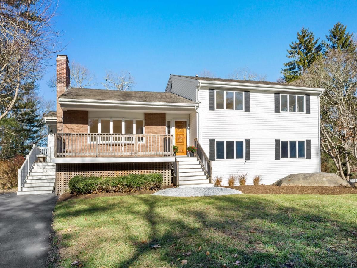 MLS #22405725 image #0