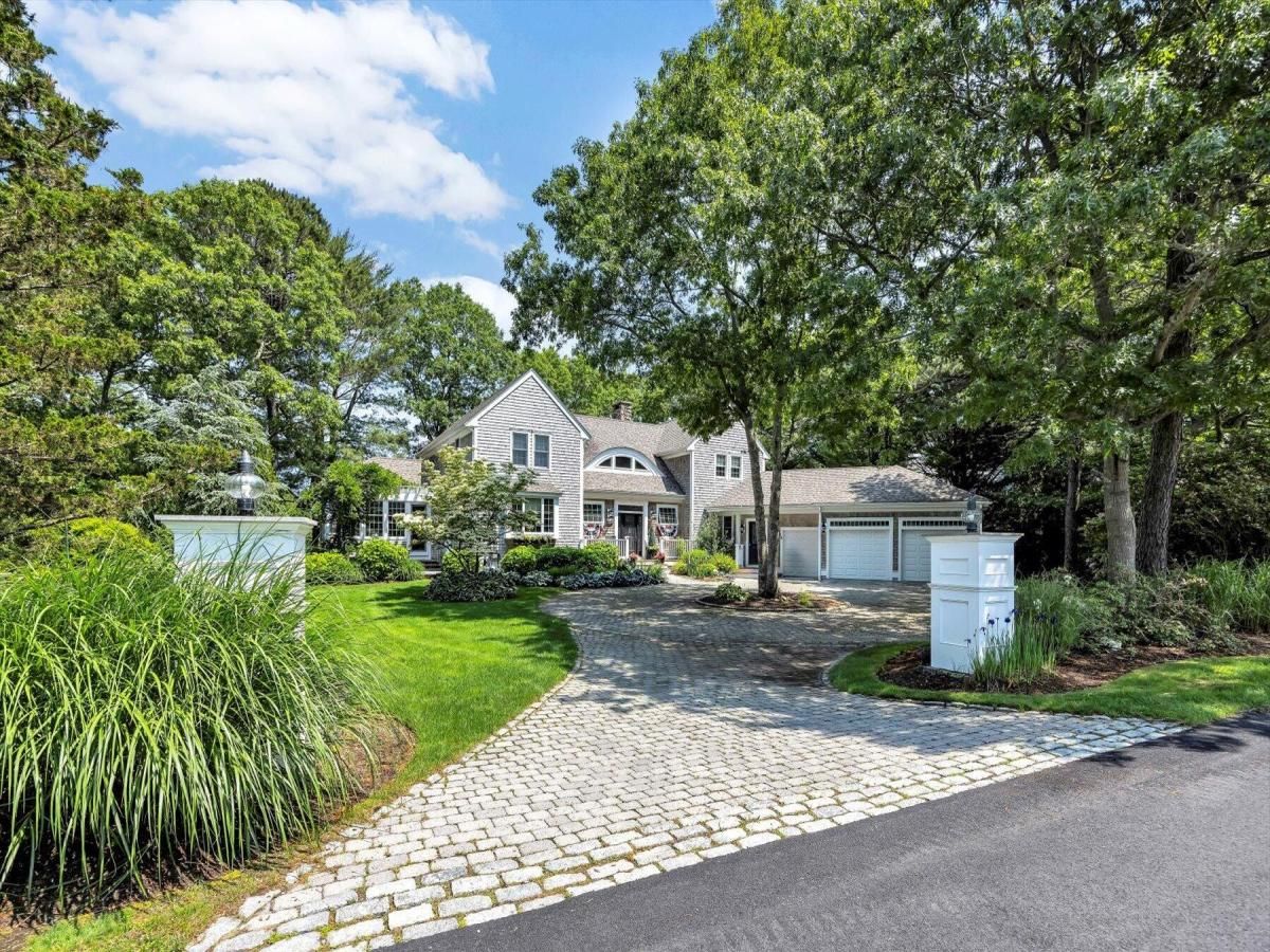 MLS #22500606 image #0