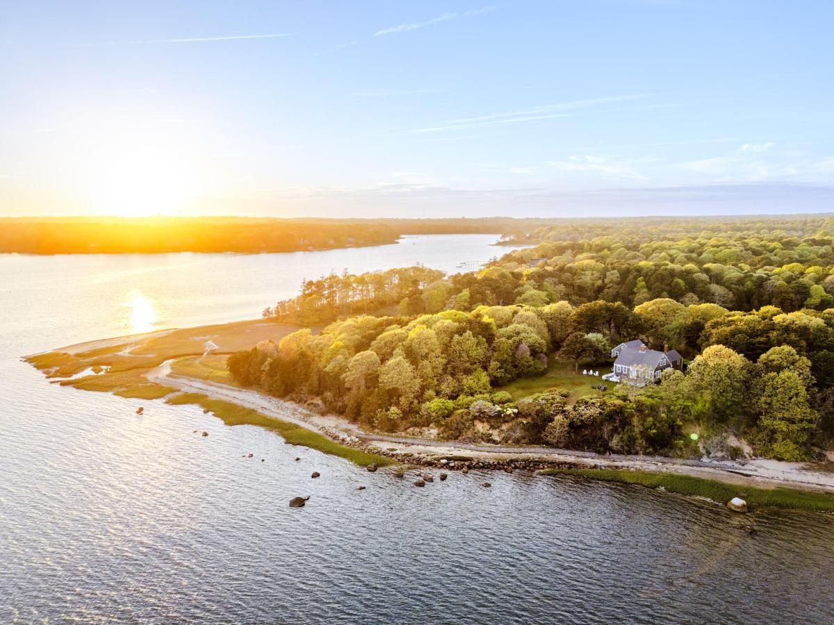 MLS #22501789 image #0