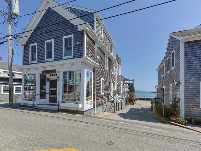 MLS #22501939 image #0