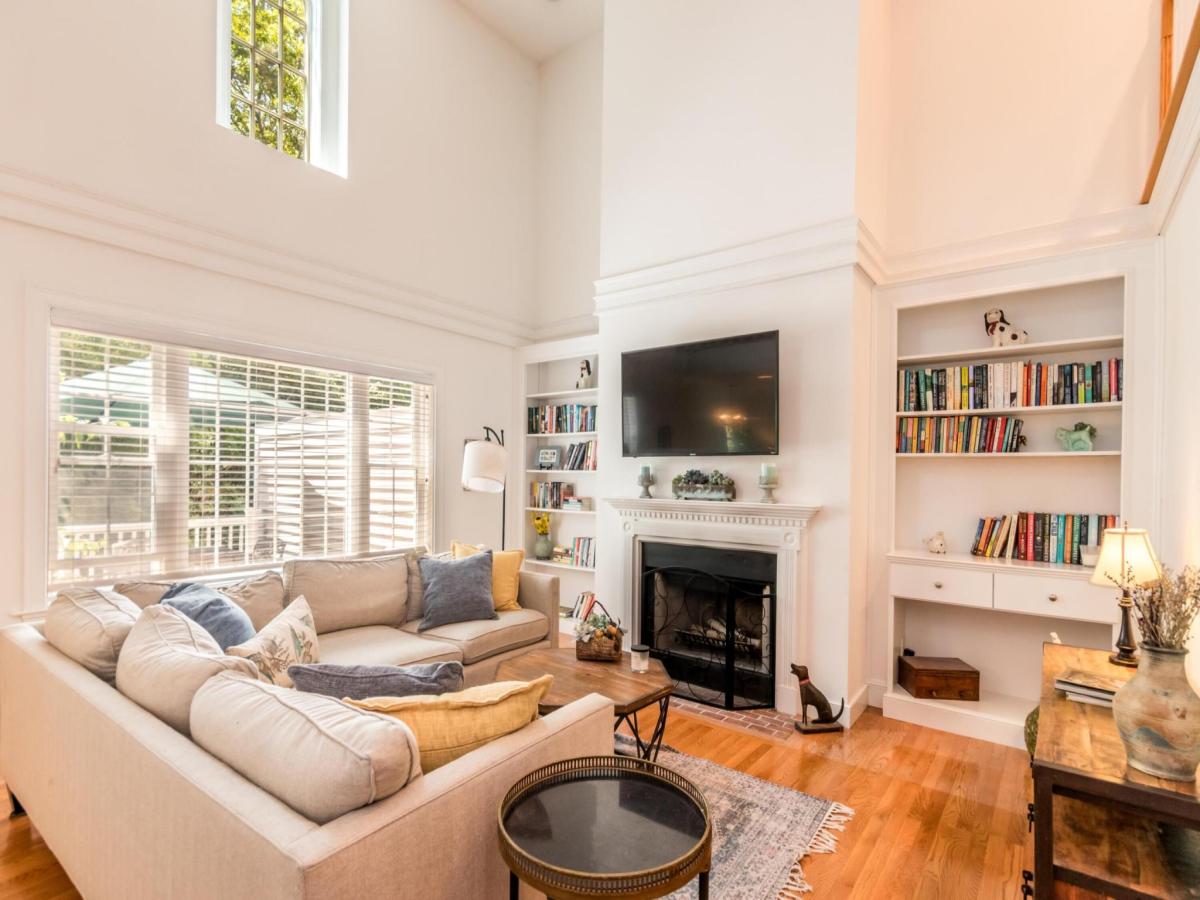 MLS #22502640 image #0