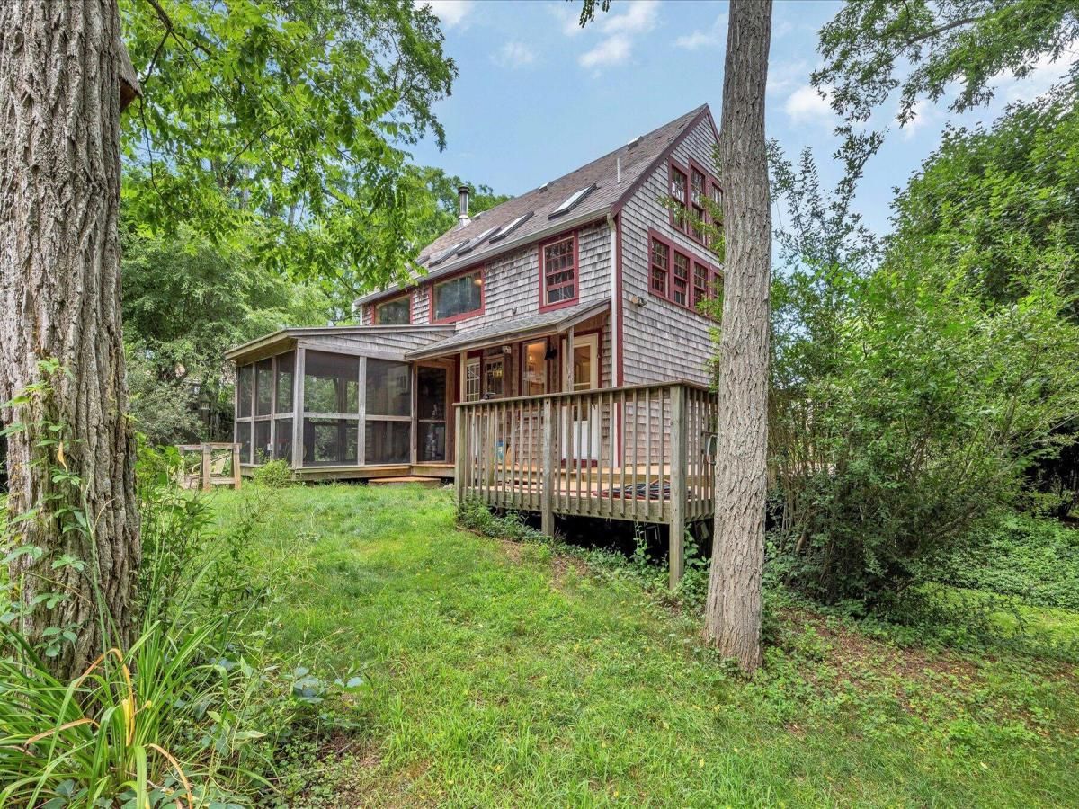 MLS #22503512 image #0