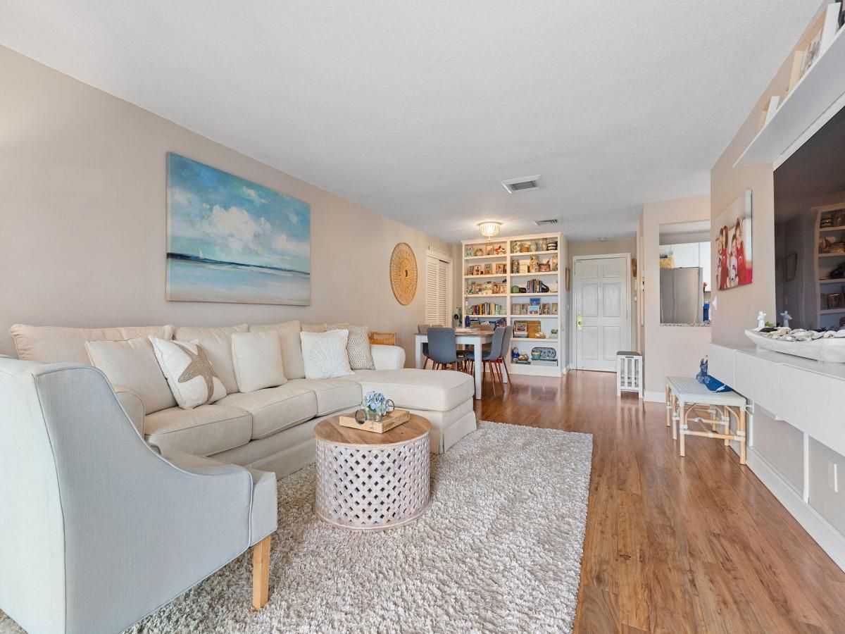 MLS #22504617 image #0