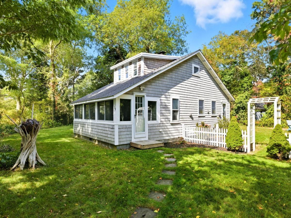 MLS #22505114 image #0