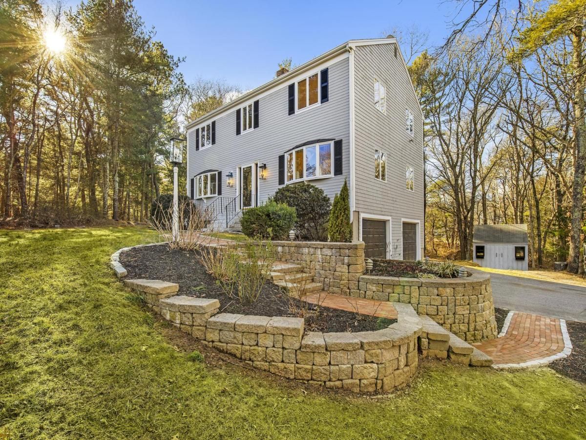 MLS #22505582 image #0