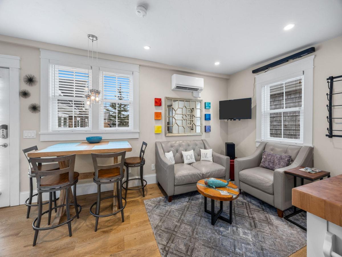 MLS #22600061 image #0