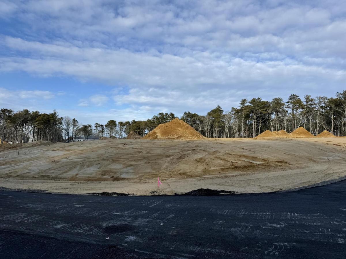 MLS #22600109 image #0