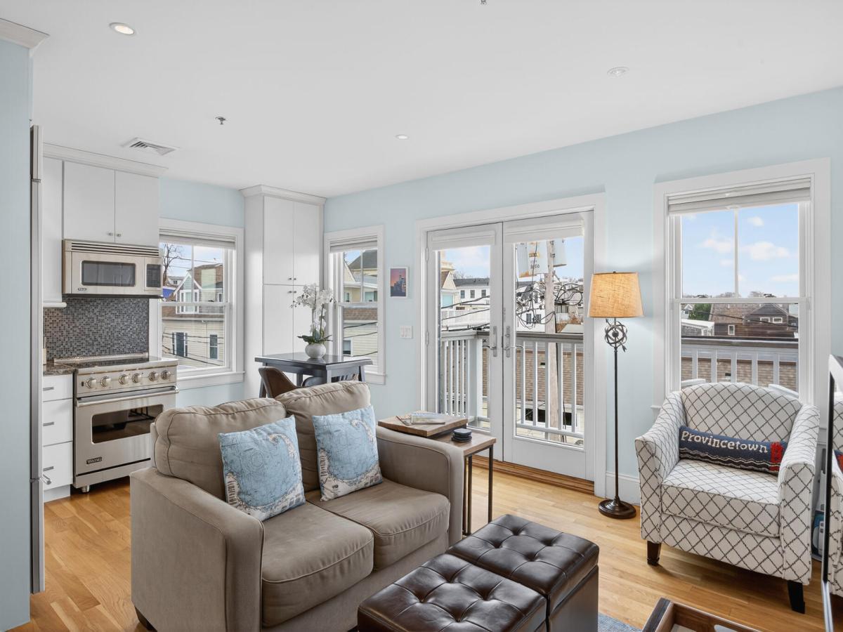 MLS #22600194 image #0