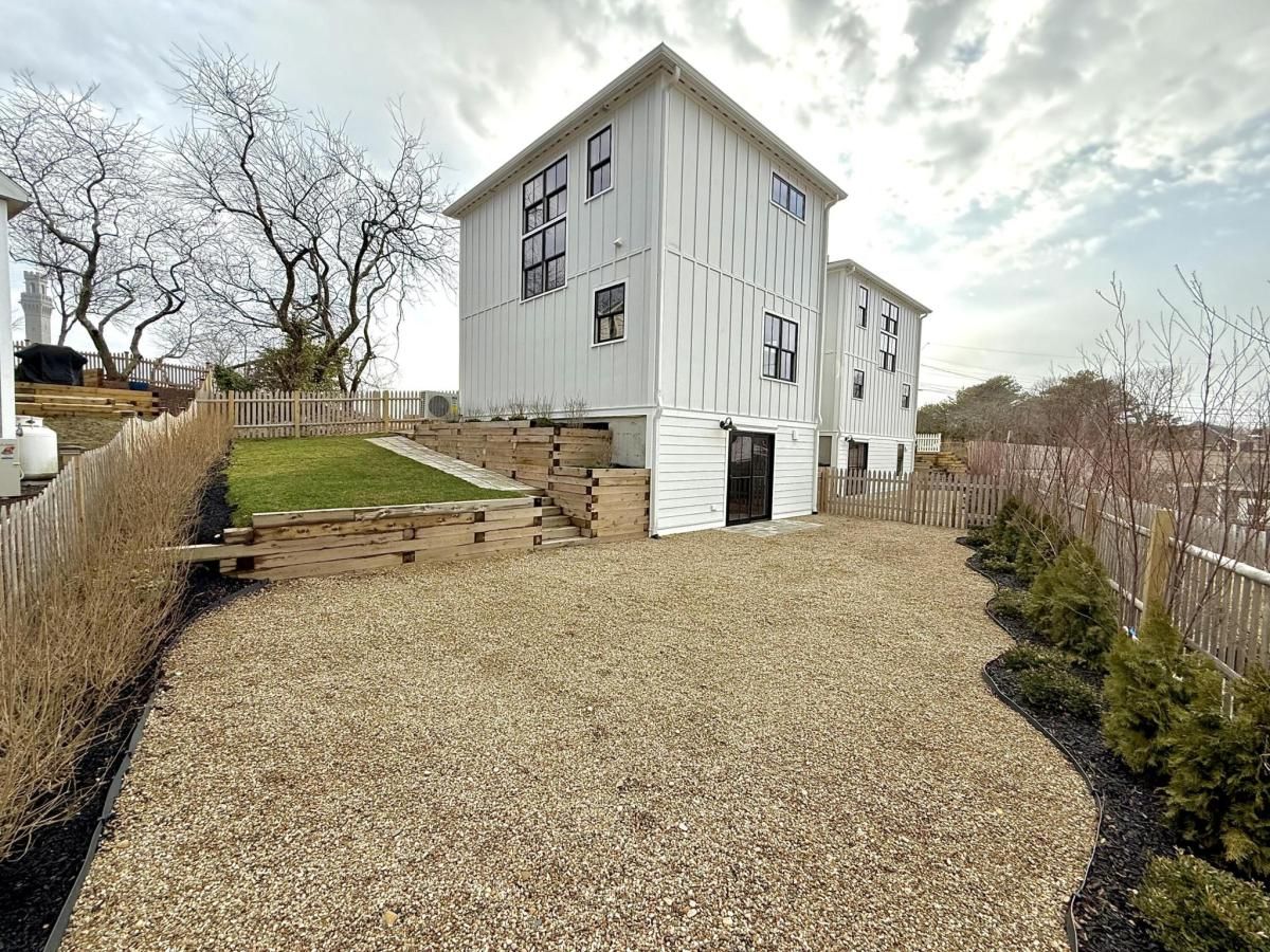 MLS #22600781 image #0