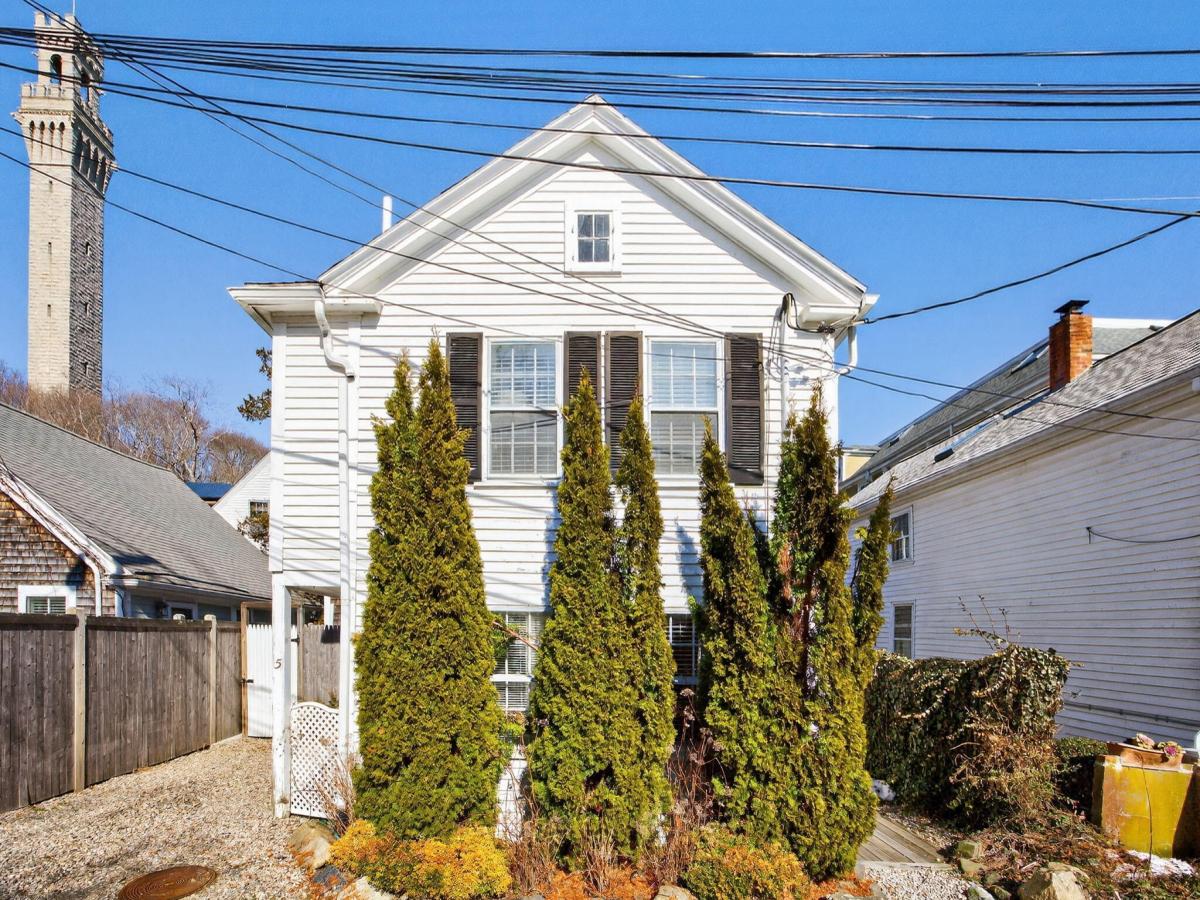 MLS #22601195 image #0