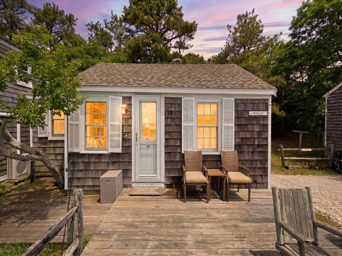 MLS #22601680 image #0