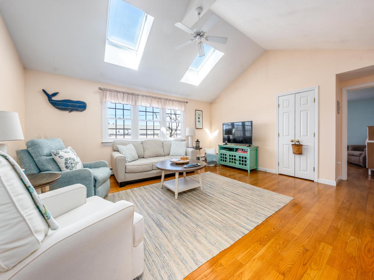 MLS #22601925 image #0