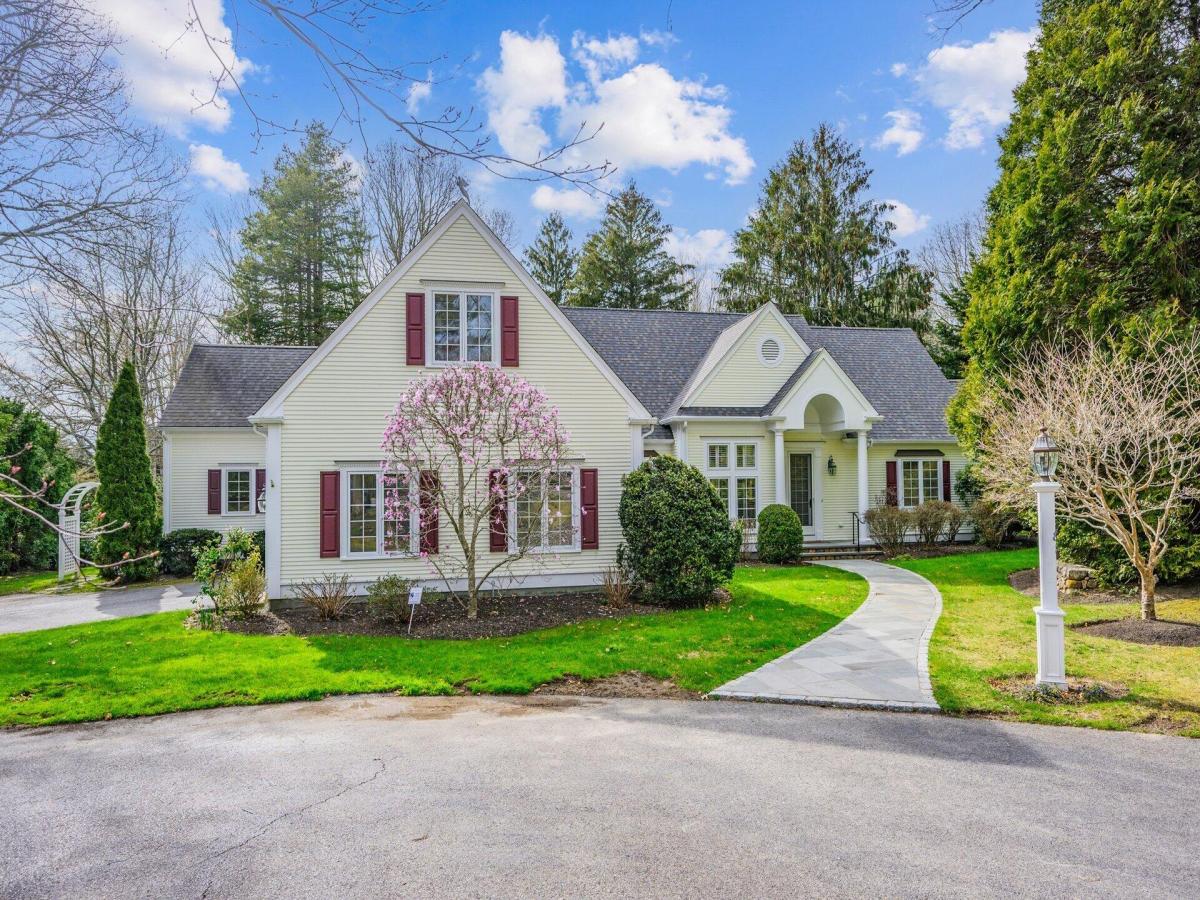 MLS #22601935 image #0