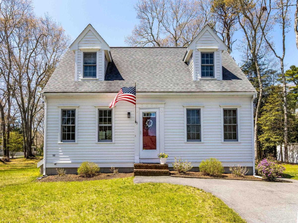 MLS #22601952 image #0