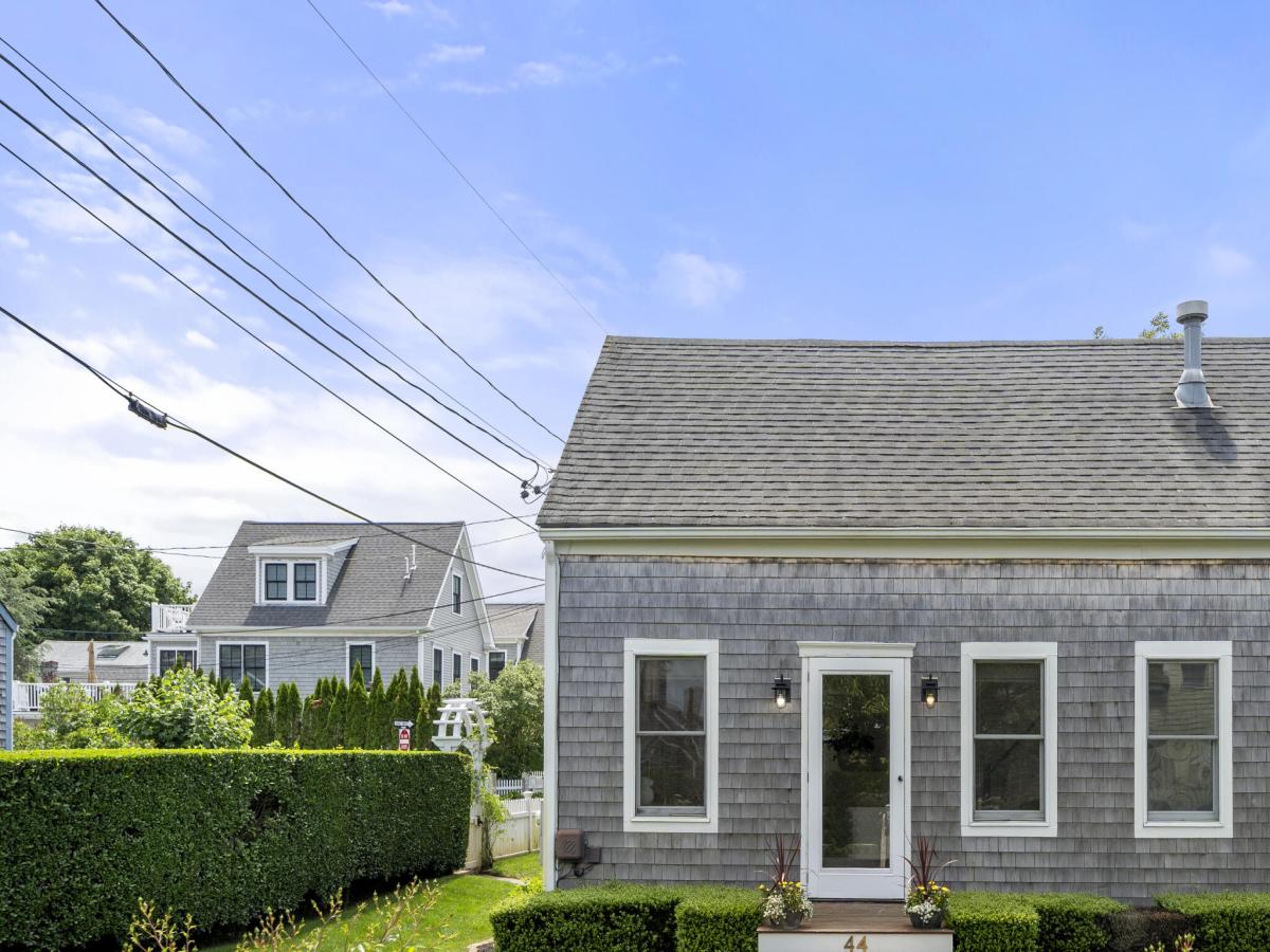 MLS #22602906 image #0