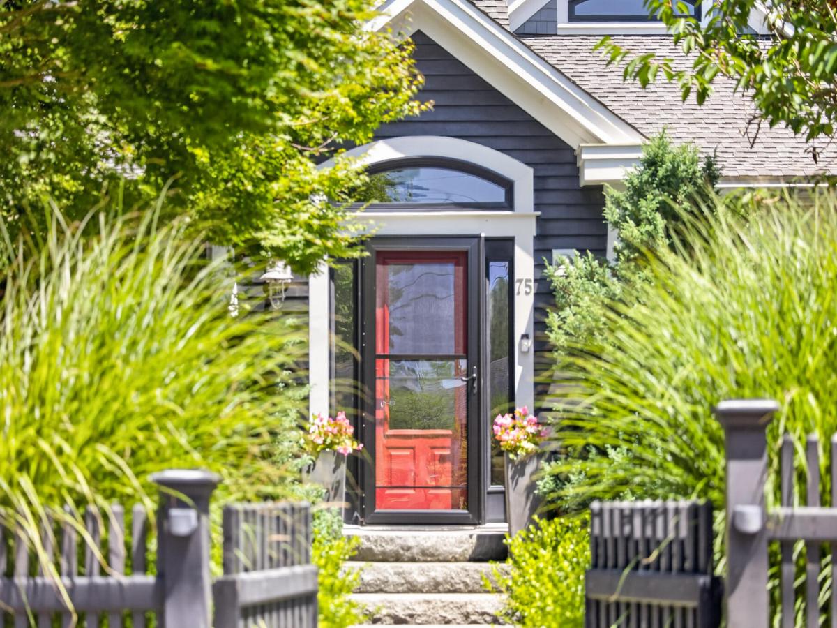 MLS #22605318 image #0